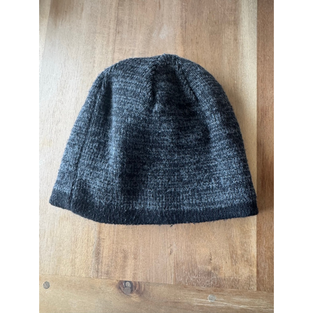 Unbranded Gray Black Knit Beanie Hat One Size